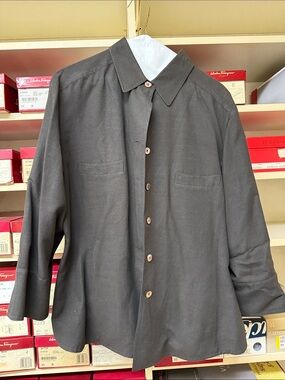 Ellen Tracy black linen blend Pocket Front Shirt